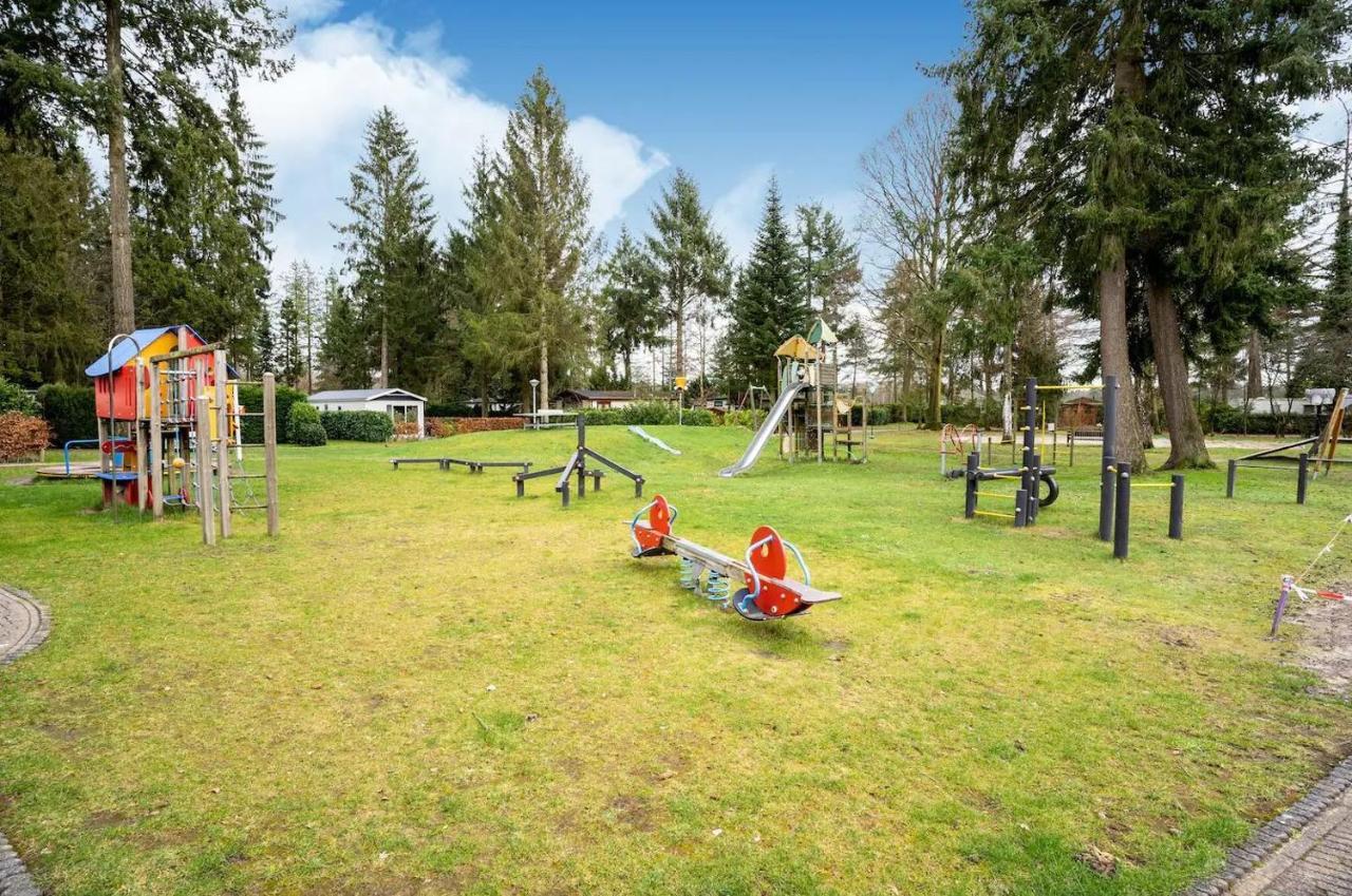 Sfeervol Vakantiehuisje In Bosrijke Omgeving Vorden Bagian luar foto