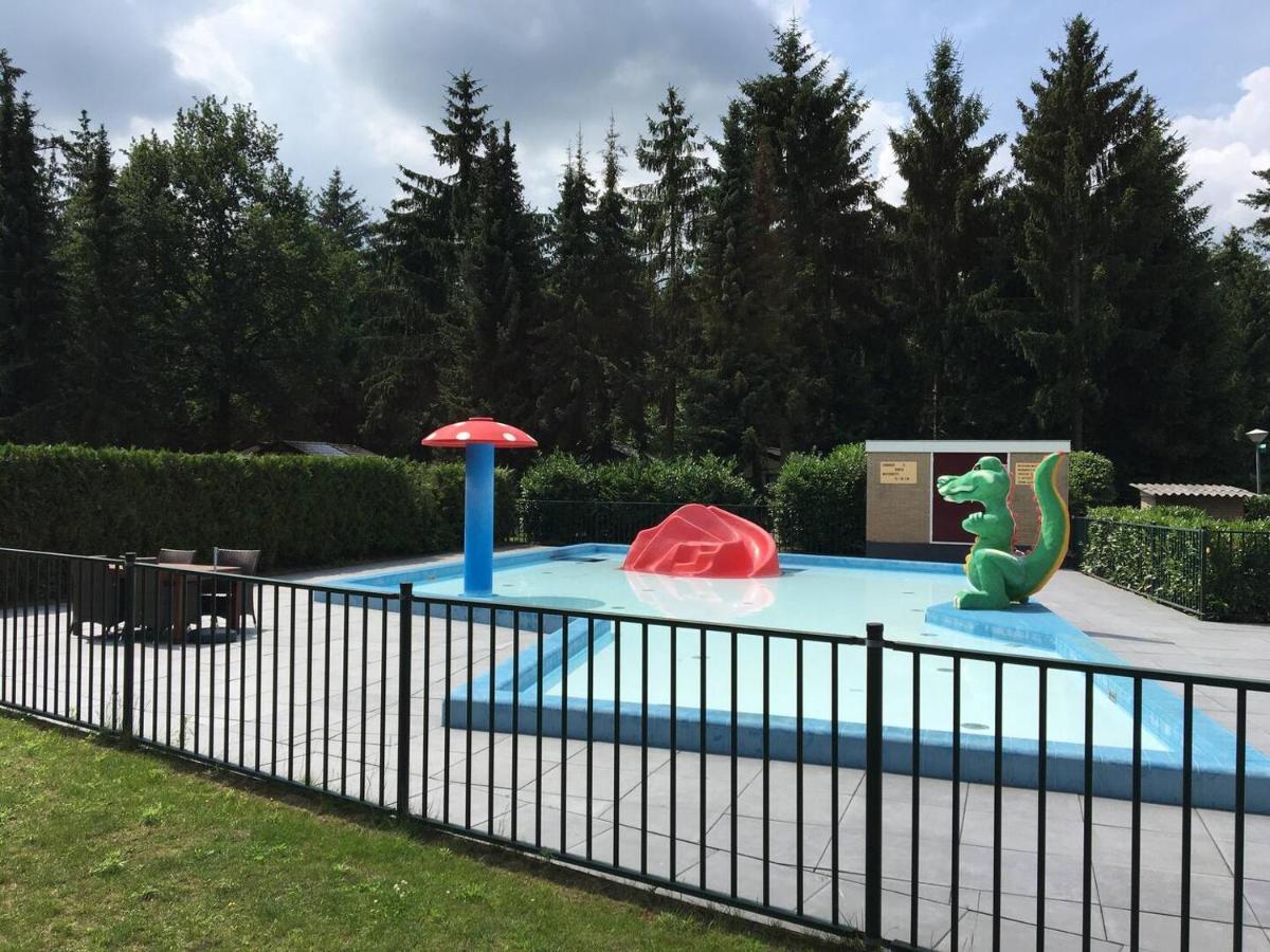 Sfeervol Vakantiehuisje In Bosrijke Omgeving Vorden Bagian luar foto